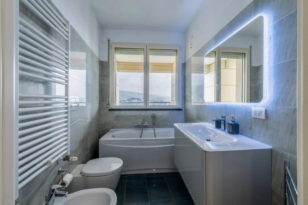 5 Stars Apart Sea View Genoa Exterior photo