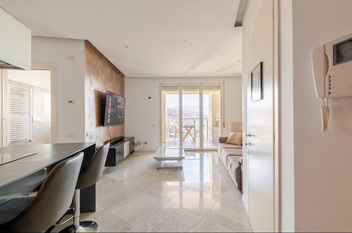 5 Stars Apart Sea View Genoa Exterior photo